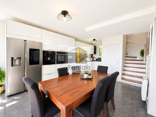 Location Maison mitoyenne 6 pièces 135.1 m² Thoiry 01710