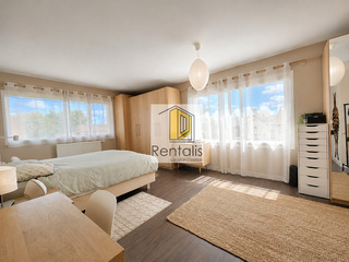 Location Maison individuelle 7 pièces 220 m² Prévessin-Moëns 01280