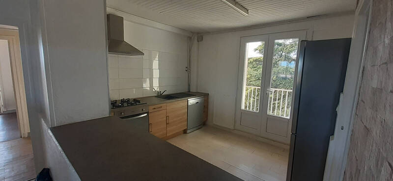 Vente appartement 5 pièces 85 m² à Bourg-Saint-Andéol 07700