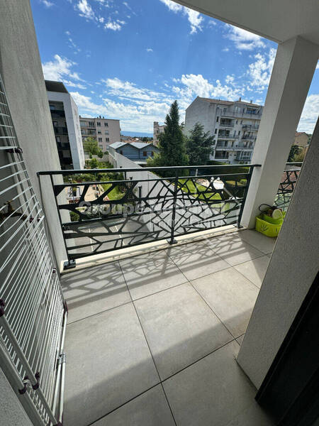 Vente appartement 3 pièces 99 m² à Valence 26000