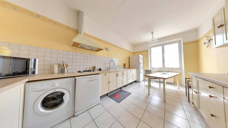 Vente maison 8 pièces 160 m² à Charmes-sur-Rhône 07800