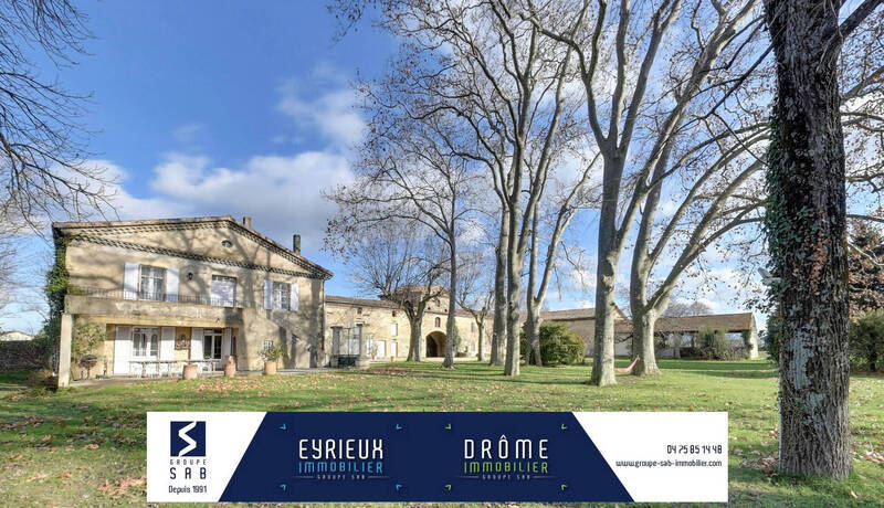 Vente maison 15 pièces 360 m² à Étoile-sur-Rhône 26800