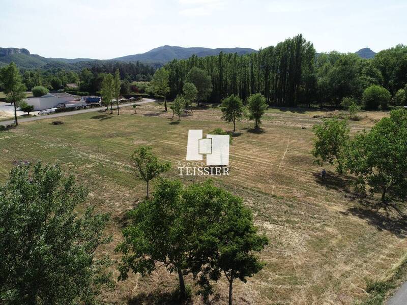 Vente terrain à Vallon-Pont-d'Arc 07150