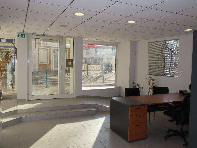 Vente local à Annonay 07100 79 000 €