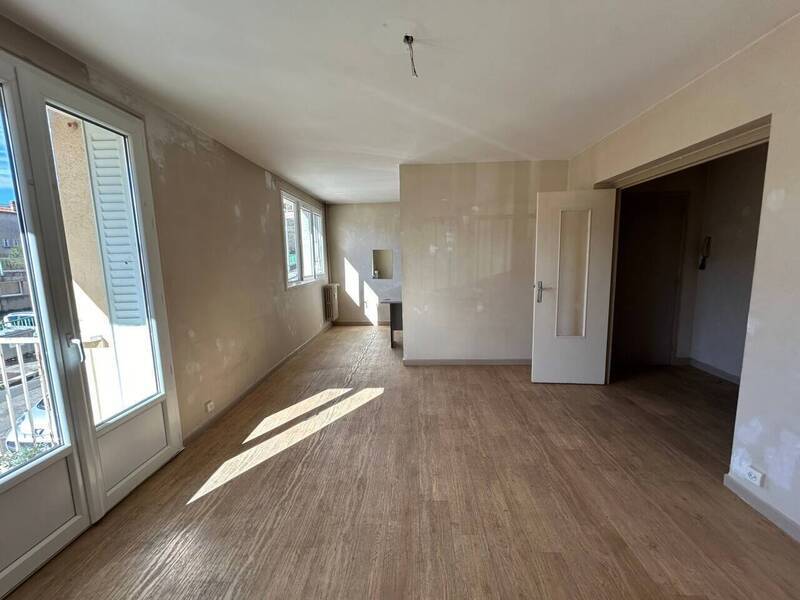 Vente appartement 3 pièces 67 m² à Privas 07000