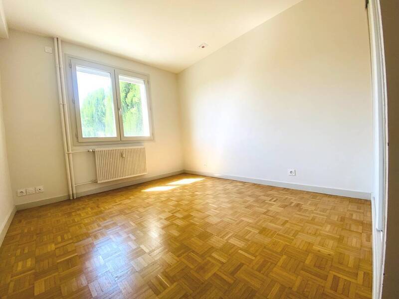 Vente appartement 3 pièces 73 m² à Romans-sur-Isère 26100