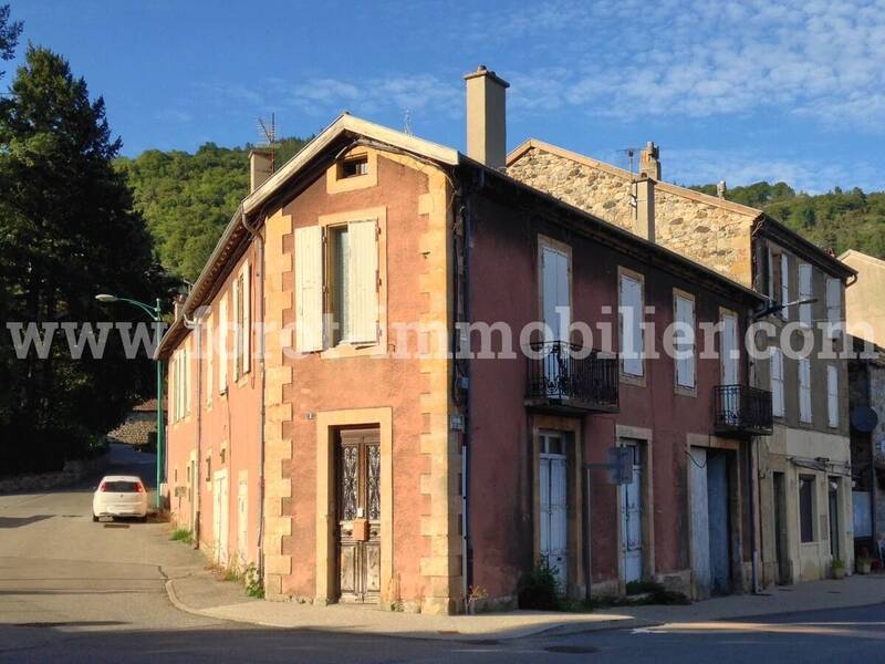 Vente maison 9 pièces 250 m² à Le Cheylard 07160