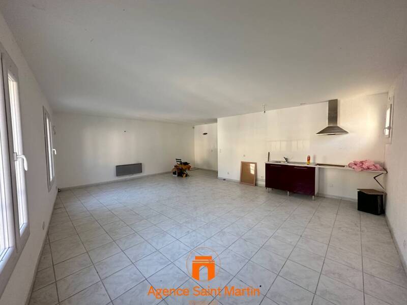 Vente immeuble à Rochemaure 07400