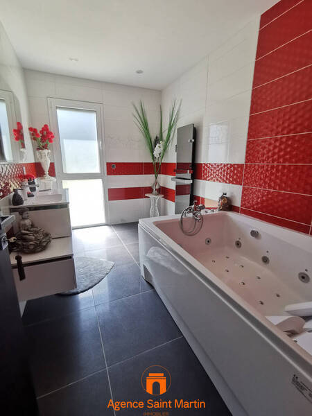 Vente maison 6 pièces 335 m² à Montélimar 26200