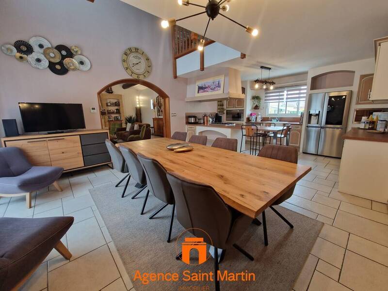 Vente maison 6 pièces 196 m² à Montélimar 26200