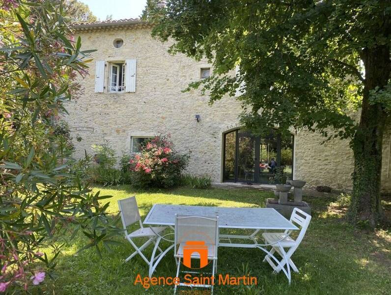 Vente maison 12 pièces 348 m² à Montélimar 26200