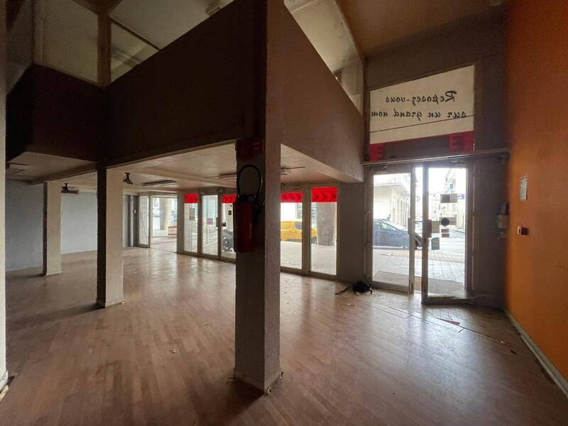 Vente local à Aubenas 07200 150 000 €