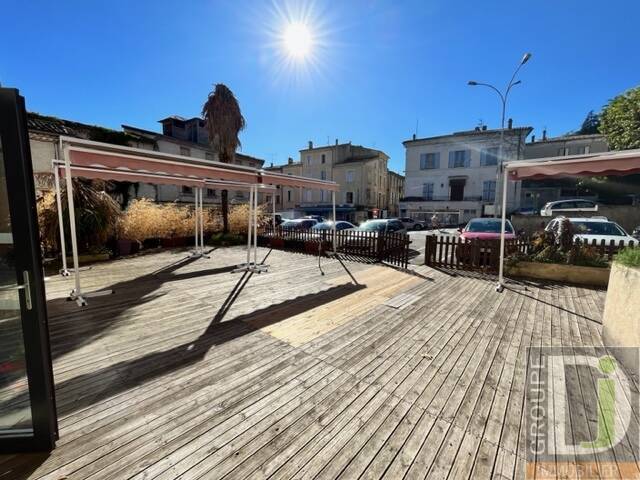 Vente local à Crest 26400 215 000 €