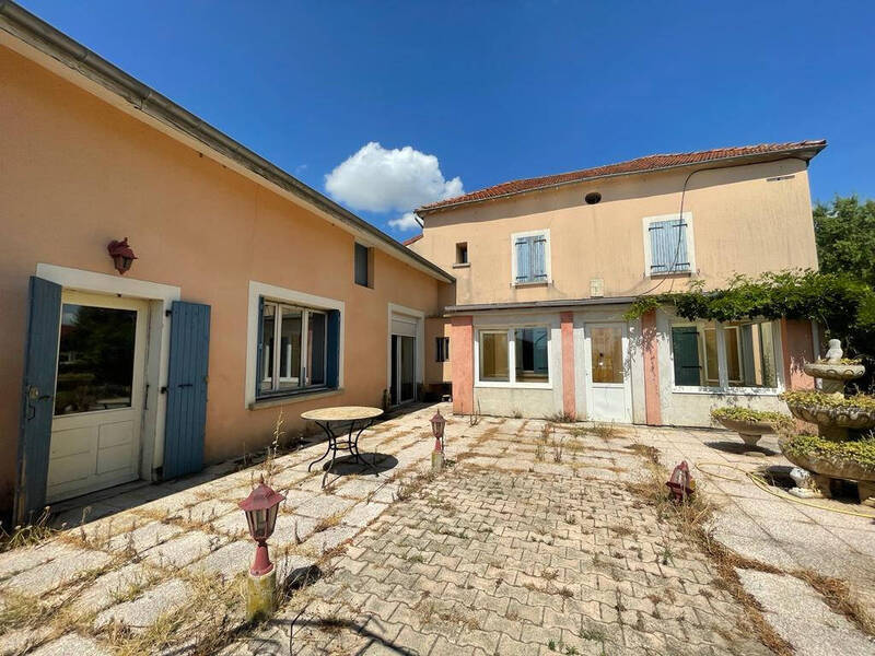 Vente maison 8 pièces 207 m² à Châteauneuf-de-Galaure 26330