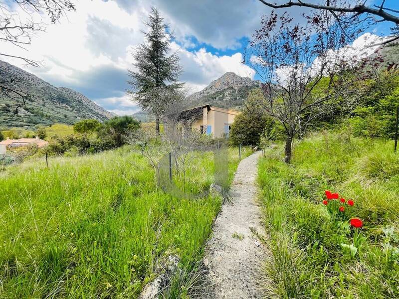 Vente maison 6 pièces 180 m² à Buis-les-Baronnies 26170