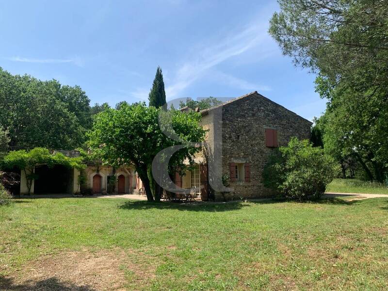 Vente maison 7 pièces 248 m² à Grignan 26230