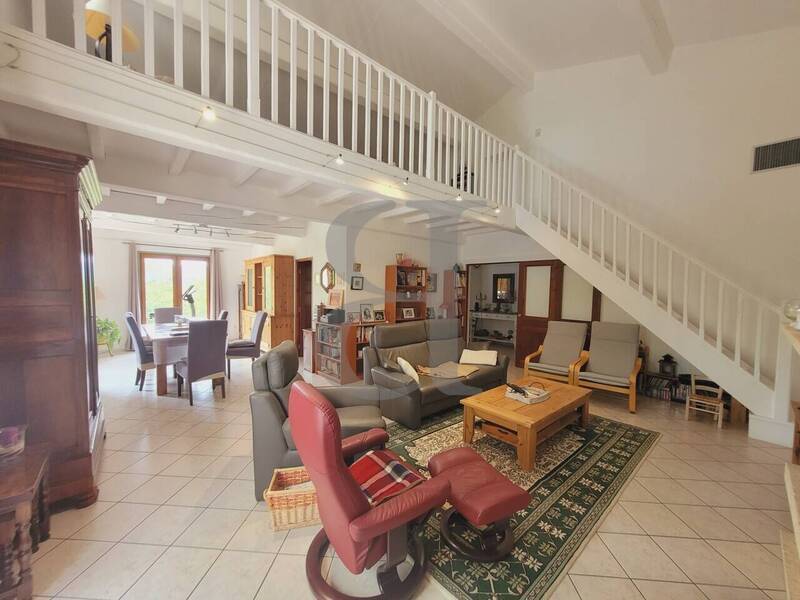 Vente maison 6 pièces 158 m² à Grignan 26230