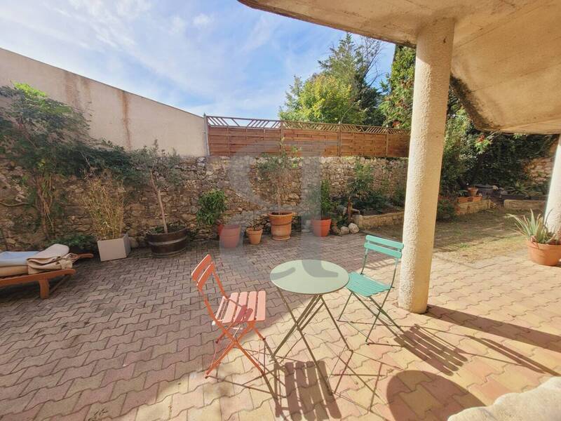 Vente maison 9 pièces 180 m² à Grignan 26230