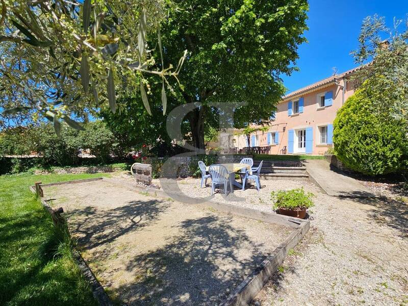 Vente maison 11 pièces 370 m² à Grignan 26230