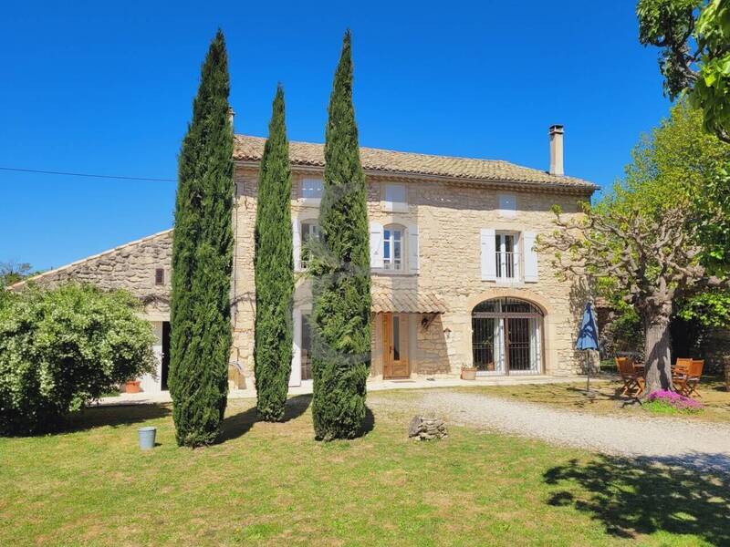 Vente maison 7 pièces 172 m² à Grignan 26230