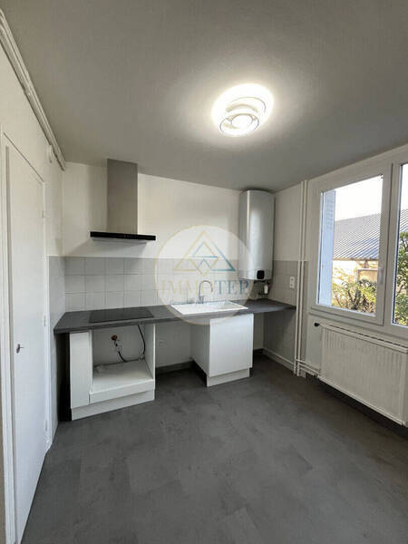 Vente appartement 5 pièces 91 m² à Romans-sur-Isère 26100