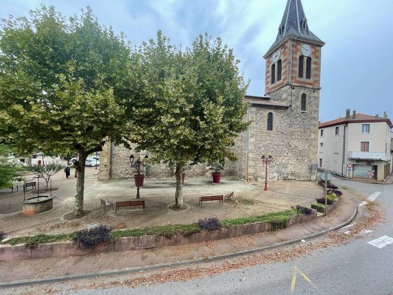 Vente maison 5 pièces 122 m² à Saint-Uze 26240