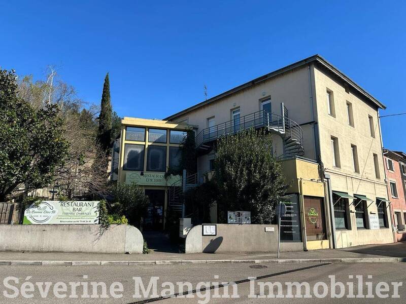 Vente immeuble à Saint-Vallier 26240