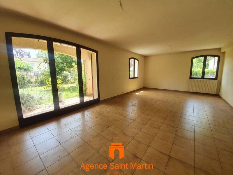 Vente maison 10 pièces 270 m² à Montélimar 26200