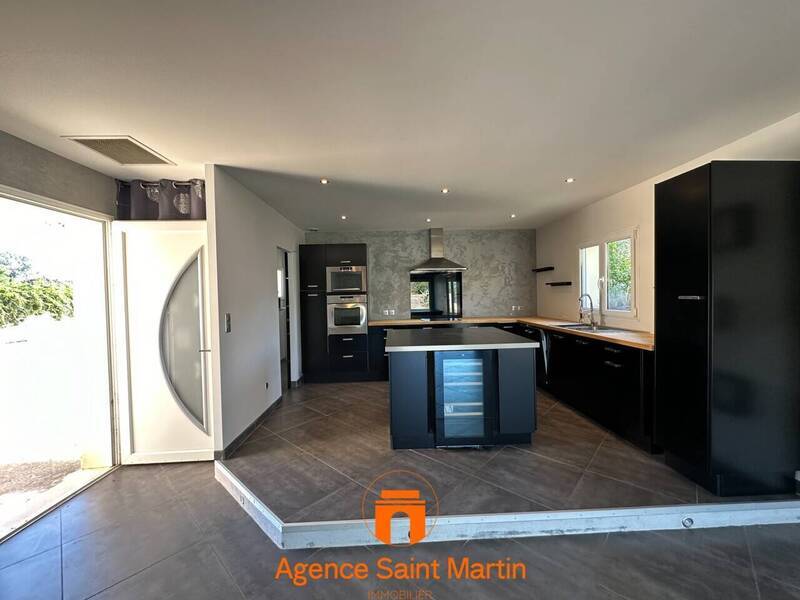 Vente maison 6 pièces 130 m² à Montélimar 26200