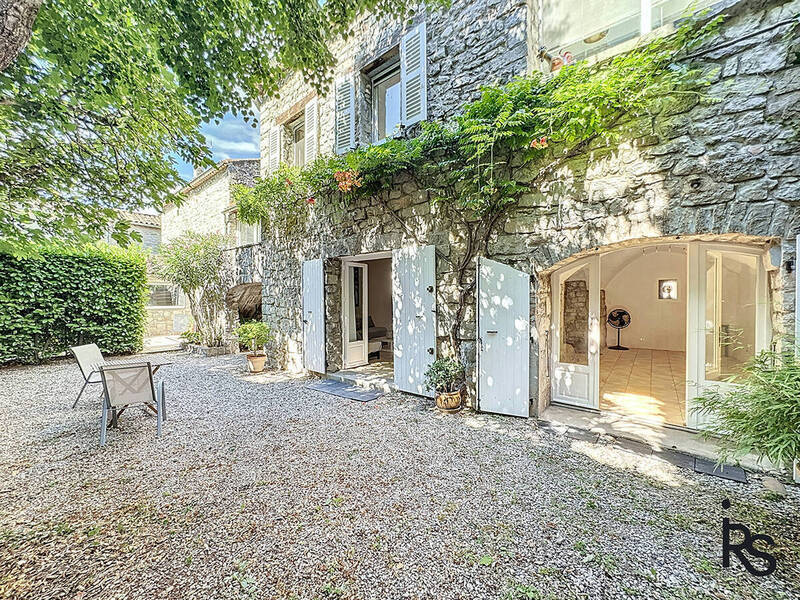 Vente maison 7 pièces 220 m² à Balazuc 07120