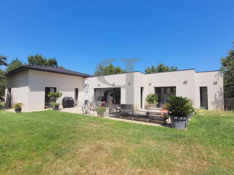 Vente maison 4 pièces 130 m² à Grignan 26230