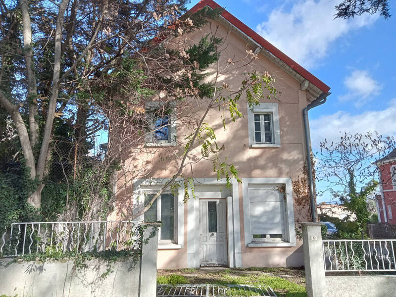 Vente maison 6 pièces 240 m² à Beauchastel 07800