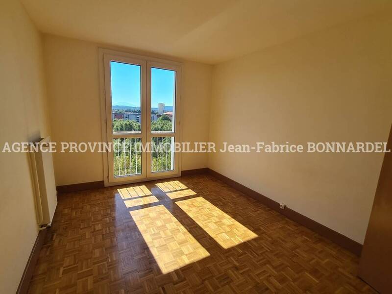 Vente appartement 6 pièces 103 m² à Pierrelatte 26700