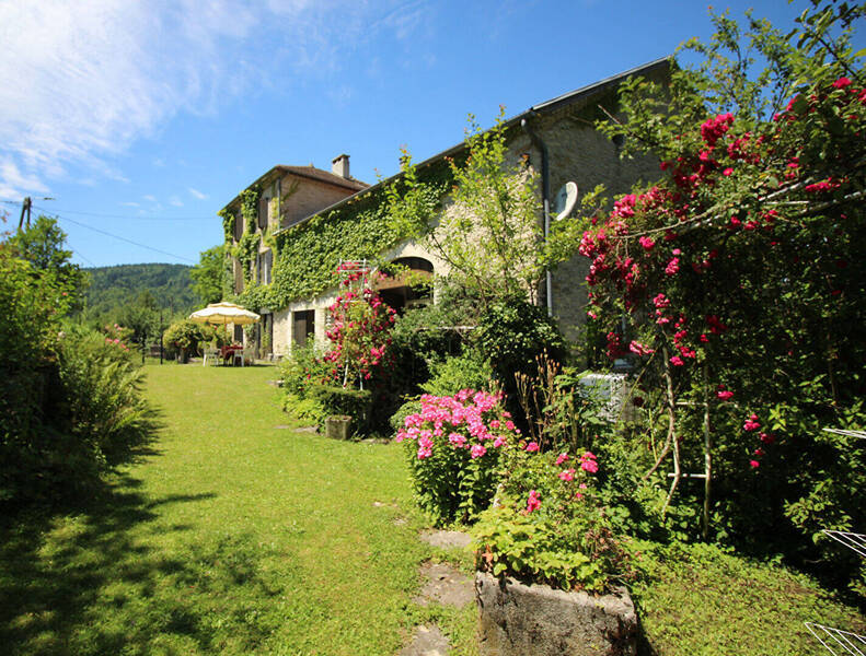 Vente maison 8 pièces 335 m² à Saint-Martin-en-Vercors 26420