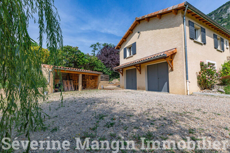 Vente maison 7 pièces 160 m² à Beauregard-Baret 26300