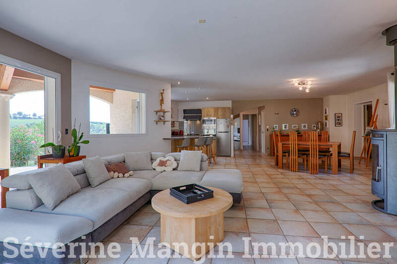 Vente maison 7 pièces 160 m² à Beauregard-Baret 26300