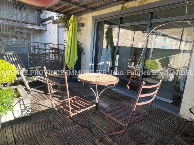 Vente maison 10 pièces 258 m² à Grignan 26230