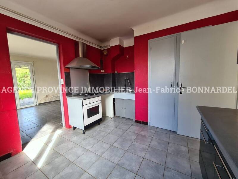 Vente maison 8 pièces 133 m² à Pierrelatte 26700