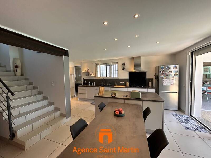 Vente maison 5 pièces 110 m² à Montélimar 26200