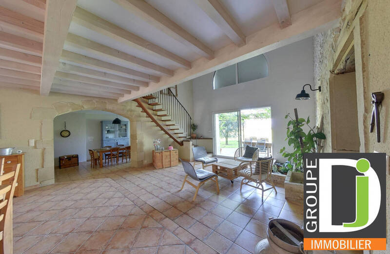 Vente maison 10 pièces 260 m² à Montmeyran 26120