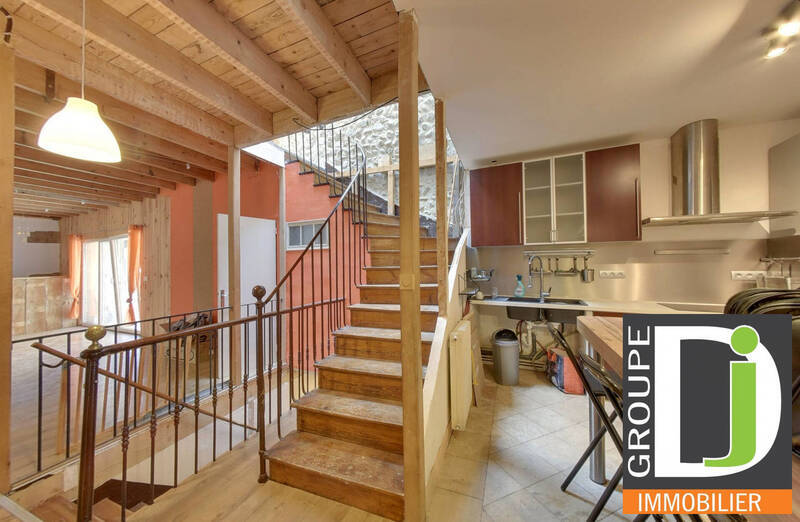 Vente maison 7 pièces 193 m² à Aouste-sur-Sye 26400