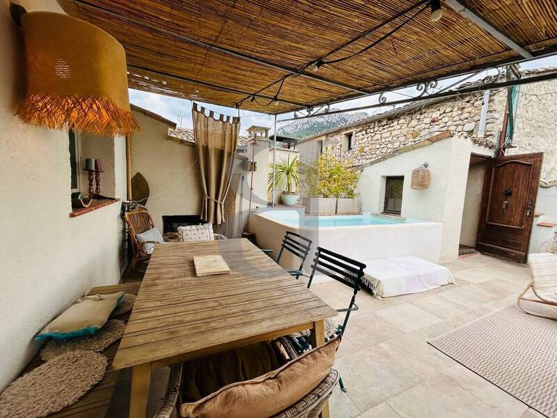 Vente maison 5 pièces 246 m² à Buis-les-Baronnies 26170