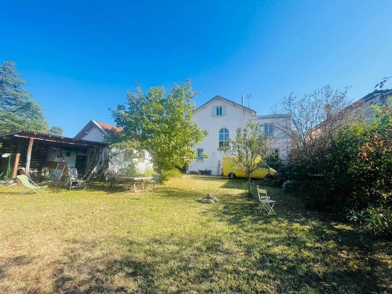 Vente maison 8 pièces 180 m² à Romans-sur-Isère 26100