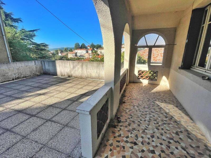 Vente maison 8 pièces 143 m² à Aubenas 07200