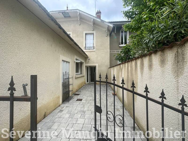 Vente maison 3 pièces 117 m² à Romans-sur-Isère 26100