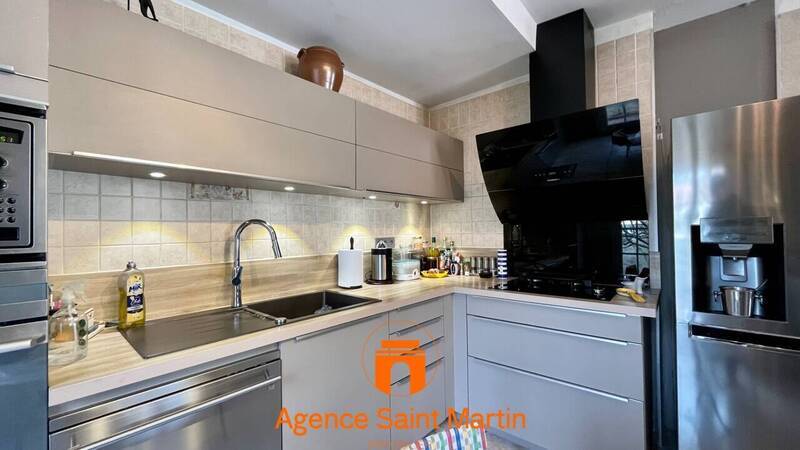 Vente maison 5 pièces 146 m² à Montélimar 26200