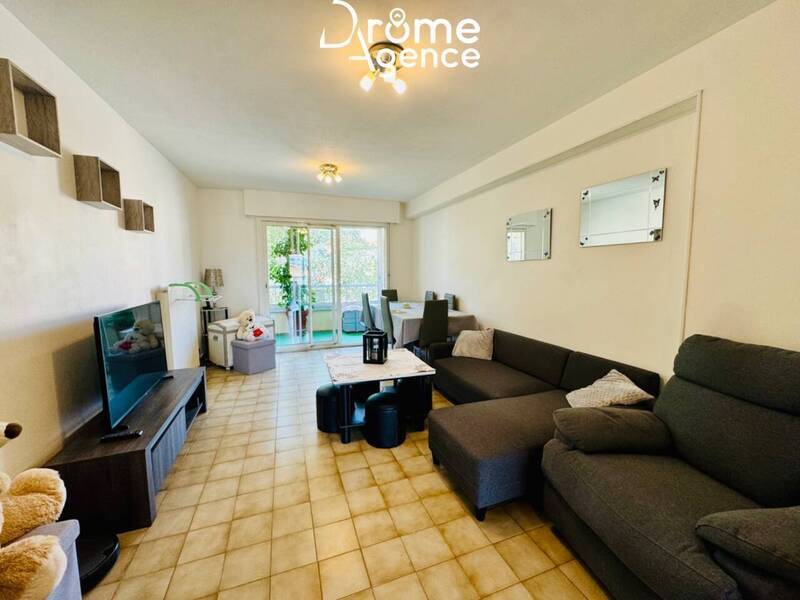 Vente appartement 3 pièces 64 m² à Romans-sur-Isère 26100