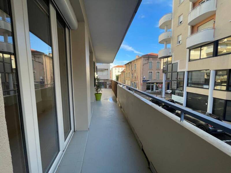 Vente appartement 4 pièces 120 m² à Romans-sur-Isère 26100