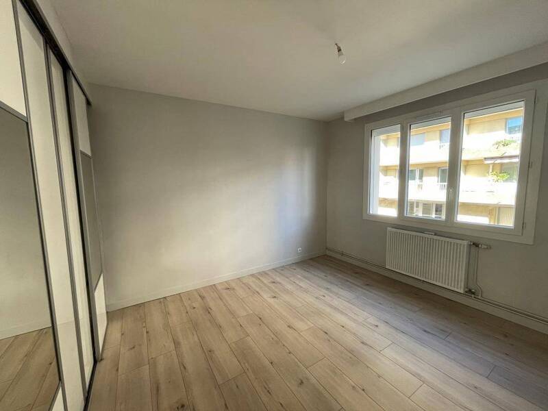 Vente appartement 4 pièces 120 m² à Romans-sur-Isère 26100