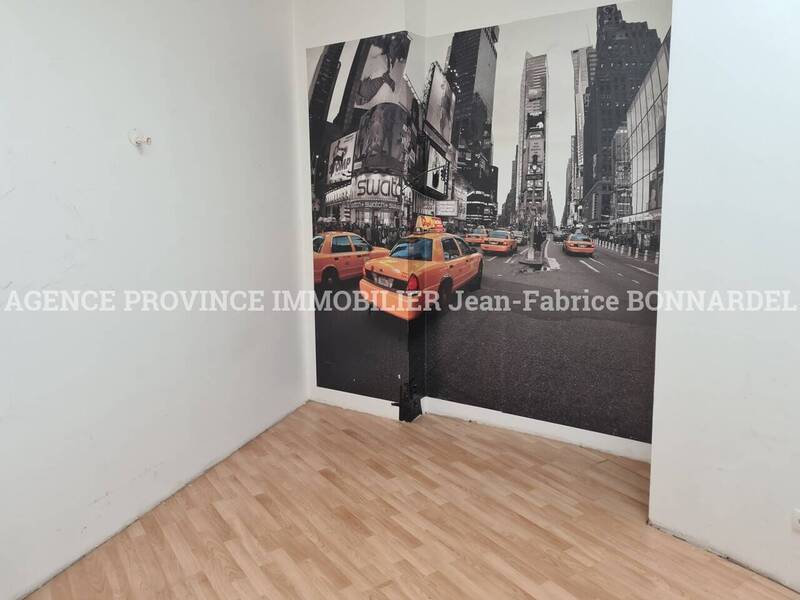 Vente maison 5 pièces 92 m² à Pont-Saint-Esprit 30130